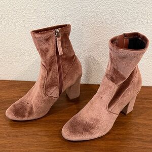 Steve Madden Velvet Heeled Boots in Blush